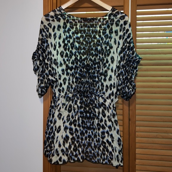 NWOT roberto cavalli silk leopard print blouse - Picture 2 of 4